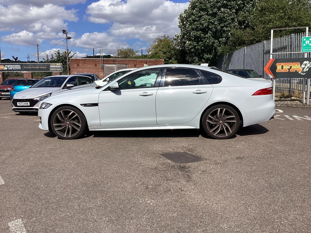 Jaguar XF R-sport Black #7
