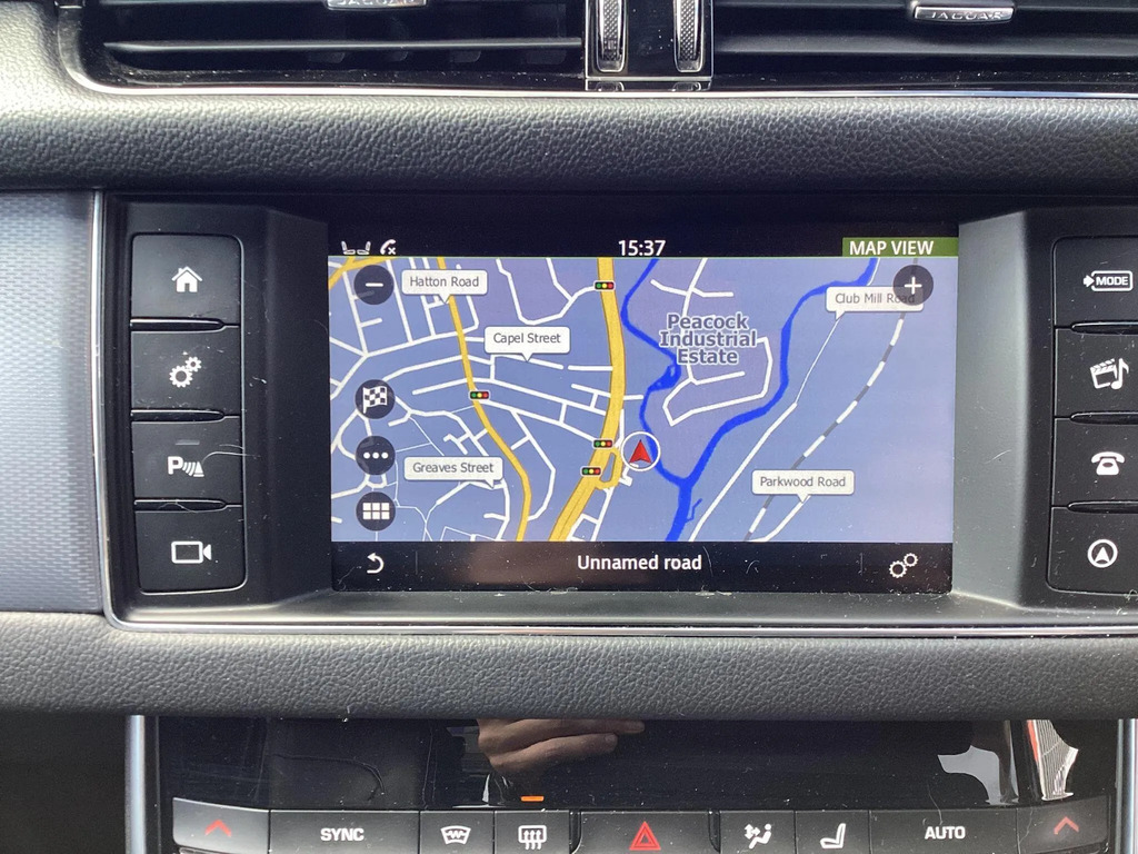 Jaguar XF R-sport Black #15