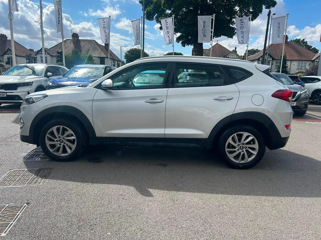 Hyundai Tucson 1.6 Gdi Blue Drive Se Nav Euro 6 Ss EX18EKR #5