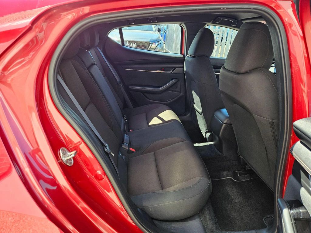 Mazda 3 Saloon 2.0 180Ps Gt Sport Stone Leather 0119 Red #17