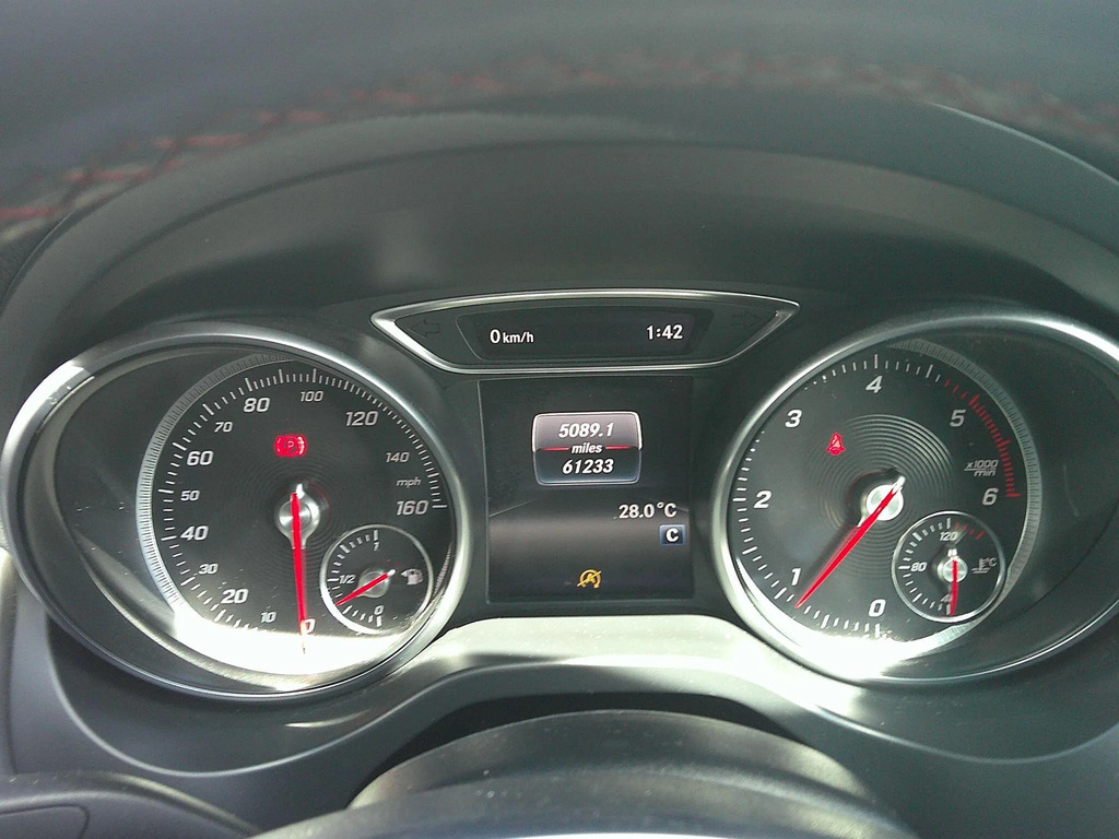 Mercedes-Benz CLA Class 2.1 Cla 200 D Amg Line 134 Bhp White #23
