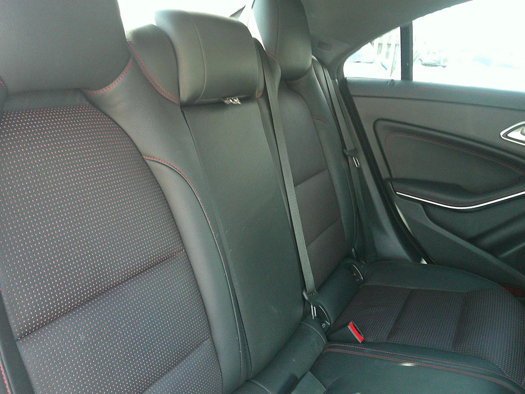 Mercedes-Benz CLA Class 2.1 Cla 200 D Amg Line 134 Bhp White #12