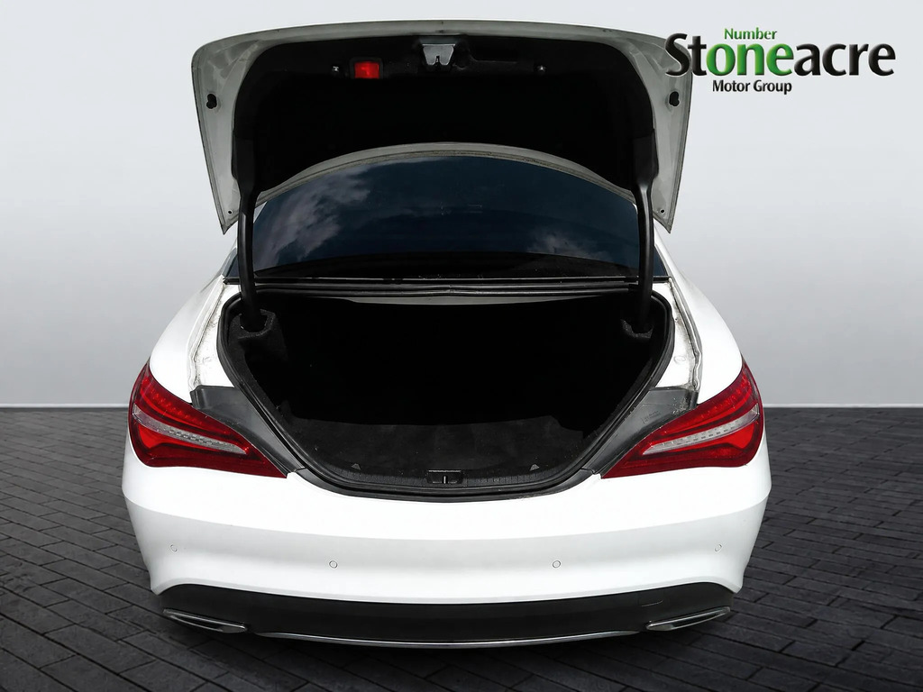 Mercedes-Benz CLA Class 2.1 Cla 200 D Amg Line 134 Bhp White #24
