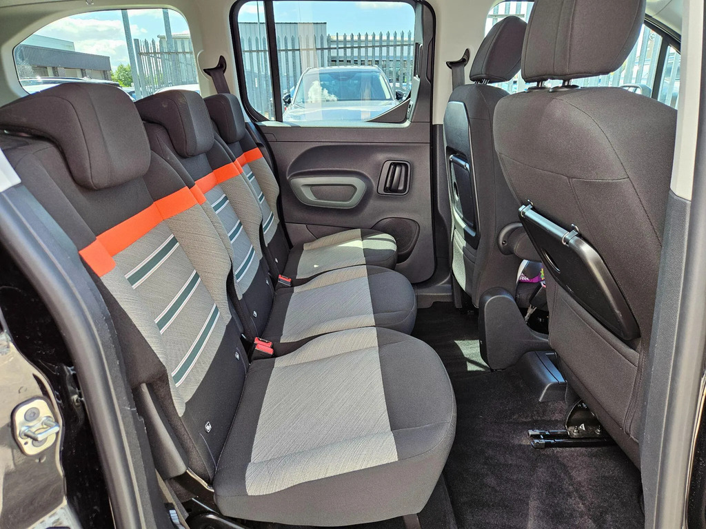 Citroen e-Berlingo 100Kw Flair Xtr XL 50Kwh 7 Seat Grey #17