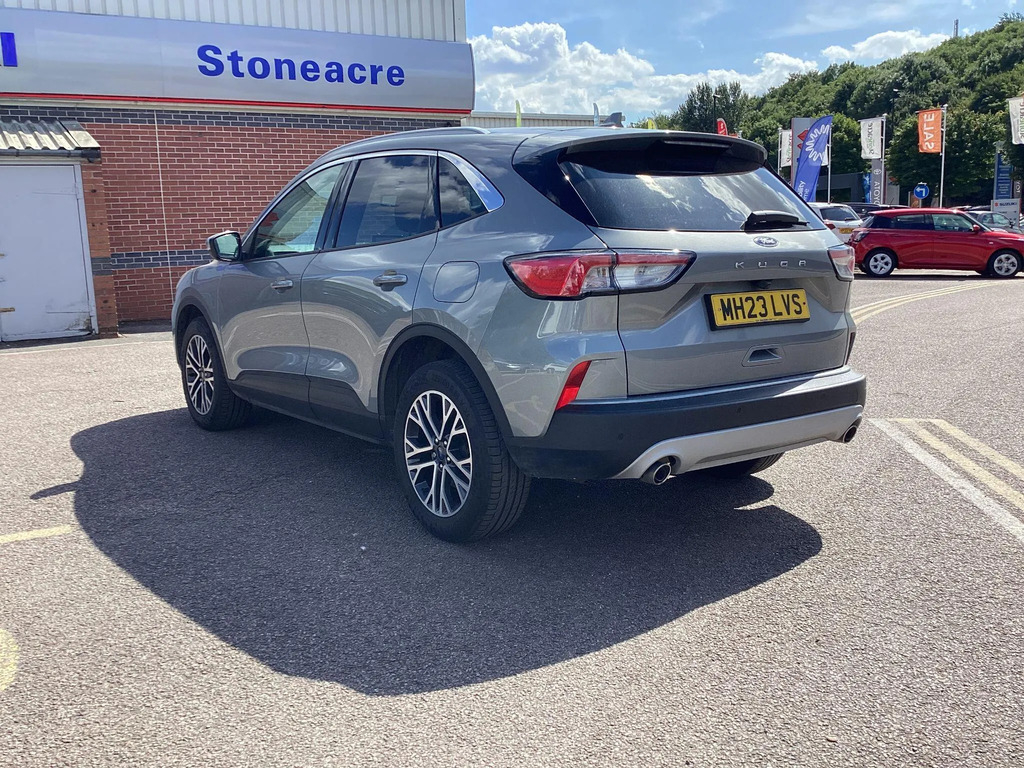 Ford Kuga 1.5 Ecoboost 150 Titanium  #4