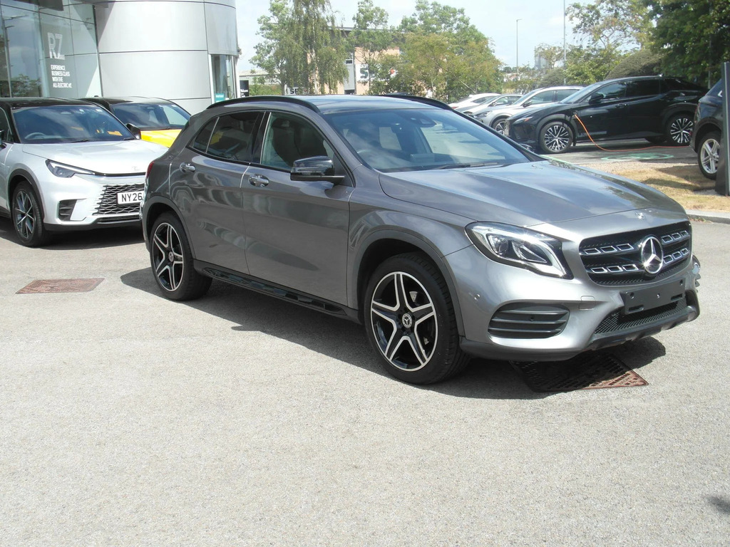 Mercedes-Benz GLA Class 1.6 Gla200 Amg Line Edition Plus 7G-dct Euro 6