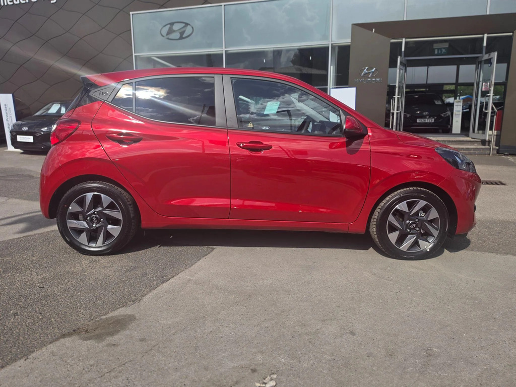 Hyundai I10 1.2 79 Premium Nav Green #7