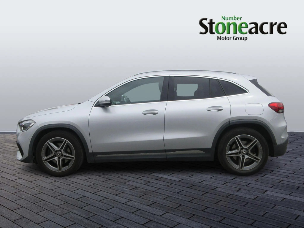 Mercedes-Benz GLA Class 2.0 Gla220d Amg Line Premium Plus 8G-dct 4Matic Silver #5