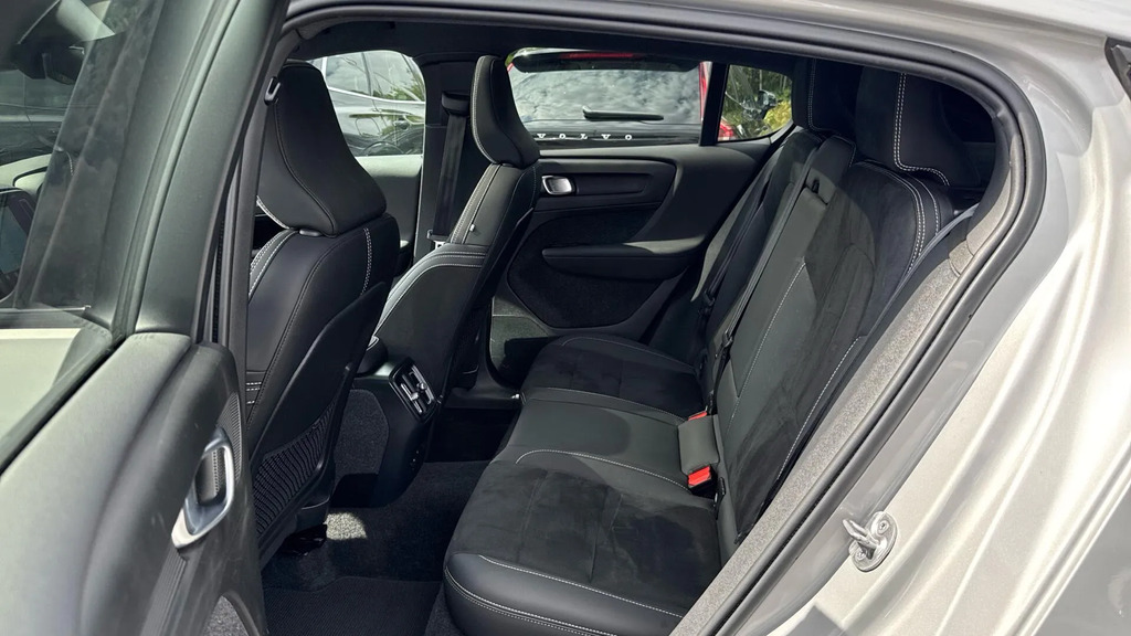 Volvo C40 Recharge Plus, Twin Motor, Black #31