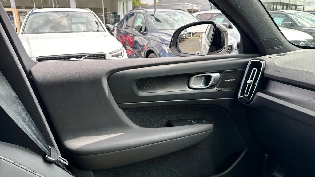 Volvo C40 Recharge Plus, Twin Motor, Black #27