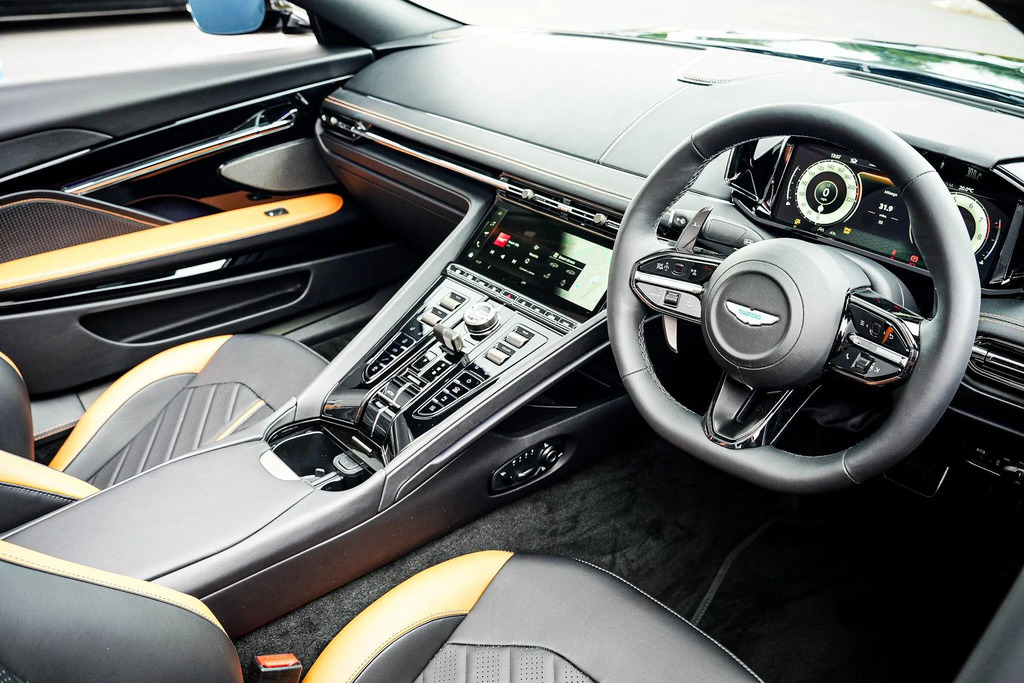 Aston Martin DB12 Volante 4.0L V8 Volante Brown #15