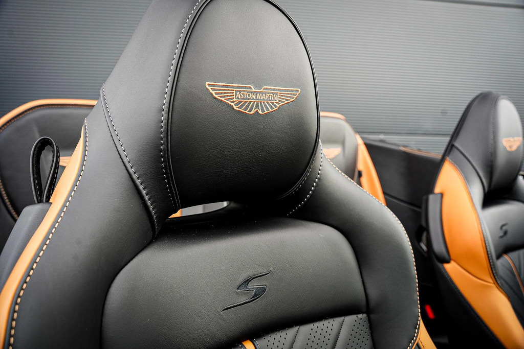 Aston Martin DB12 Volante 4.0L V8 Volante Brown #36