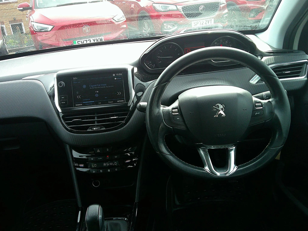 Peugeot 2008 1.6 Bluehdi White #12