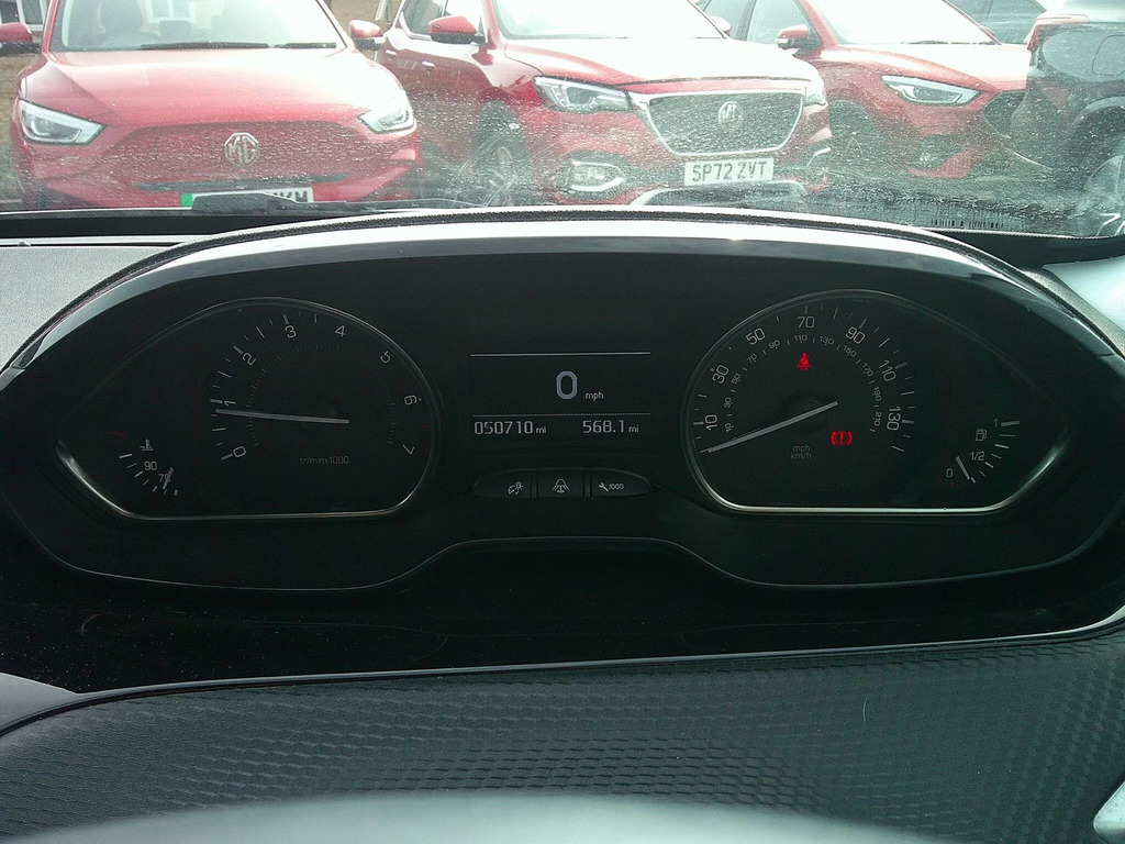 Peugeot 2008 1.6 Bluehdi White #20