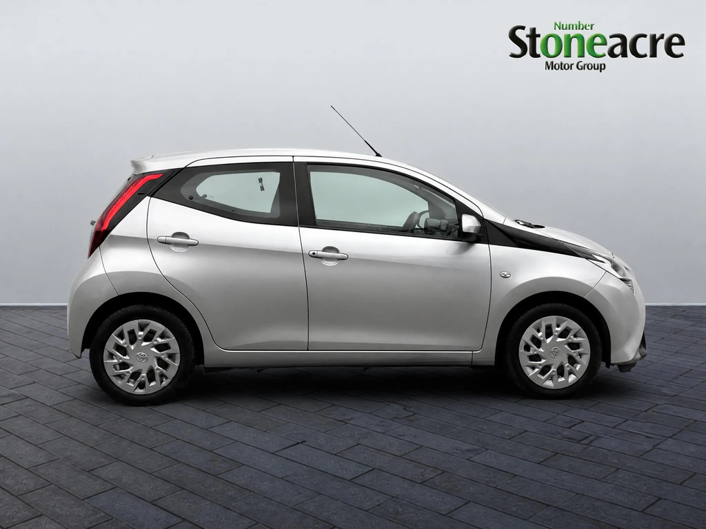 Toyota Aygo 1.0 Vvt-i X-play Hatchback Euro #3