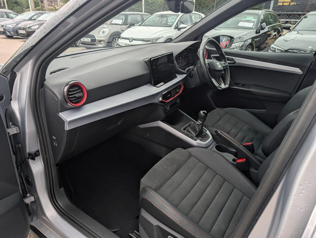 Seat Arona 1.0 Tsi 110 Xperience Lux Dsg Red #24