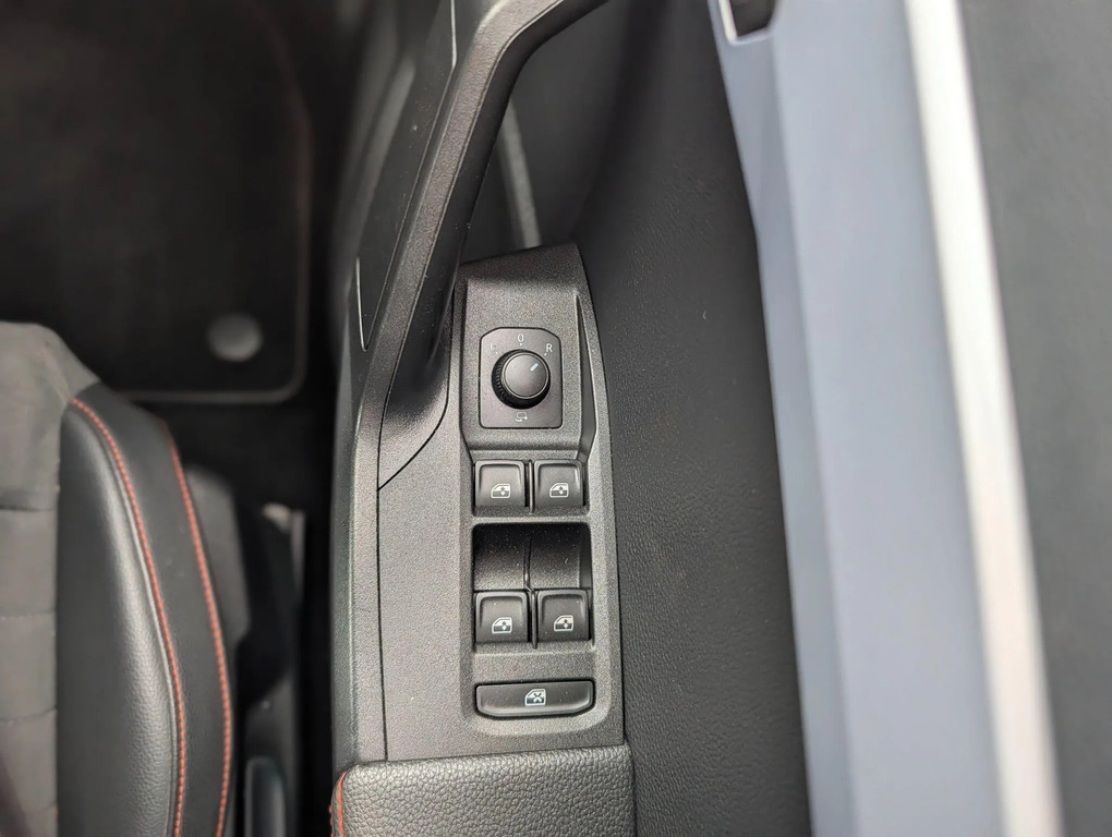 Seat Arona 1.0 Tsi 110 Xperience Lux Dsg Red #17