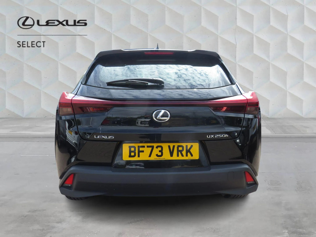 Lexus UX 250H 2.0 Premium Packtechsafetynav #4