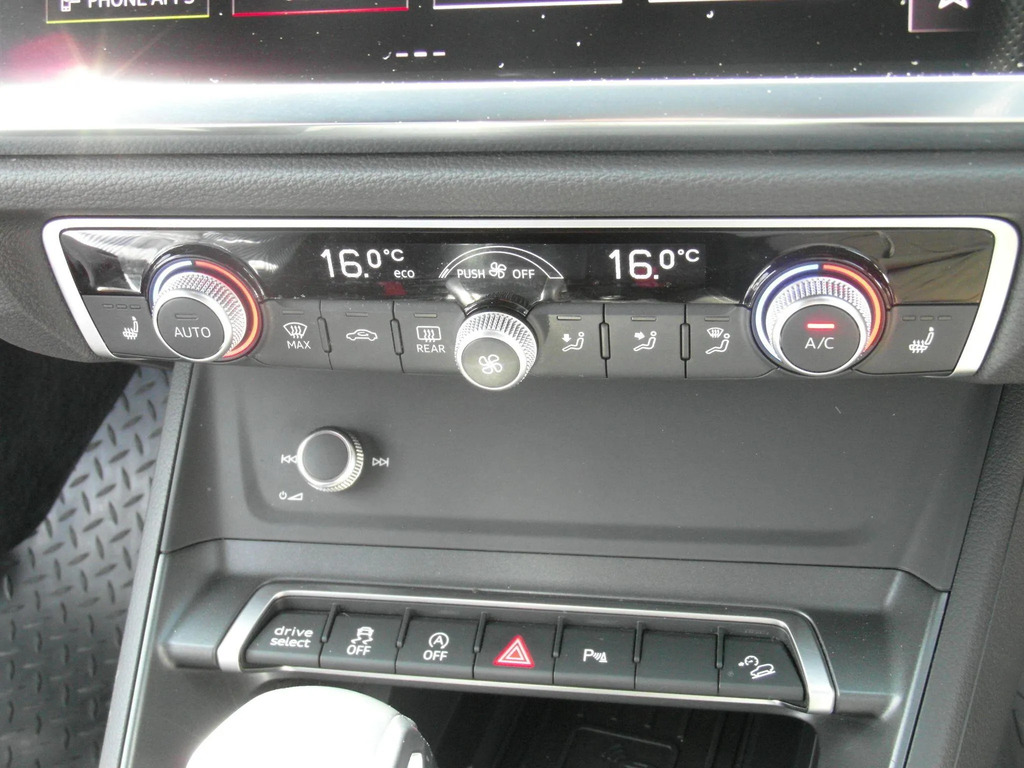 Audi Q3 Black Edition 35 Tfsi 150 Ps S Tronic Grey #12