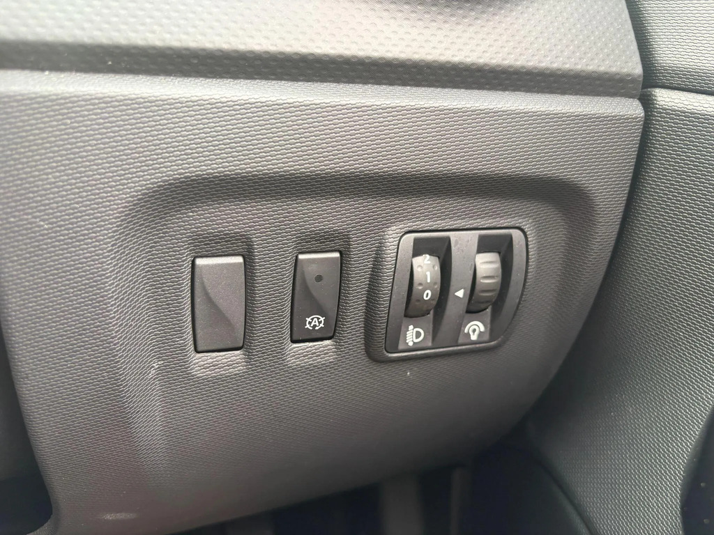 Renault Captur 0 Tce Energy Dynamique S Medianav Suv M Blue #18
