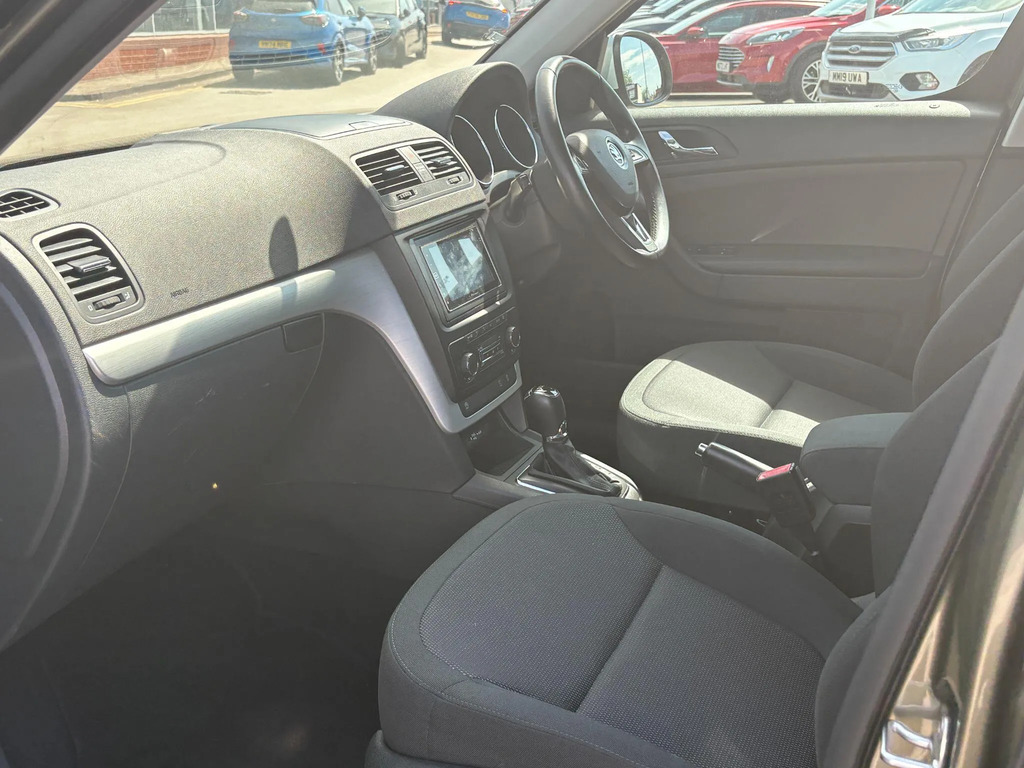 Skoda Yeti Yeti Se L Tsi S-a Brown #18