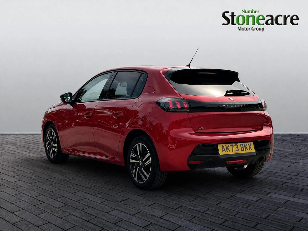 Peugeot 208 1.2 Puretech Allure Premium Hatchback  #5