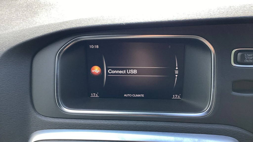 Volvo V40 T3 152 R Design Edition Geartronic Blue #18