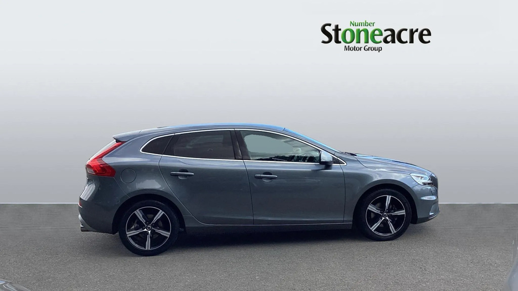 Volvo V40 2.0 T2 R-design Edition Euro 6 Ss #3