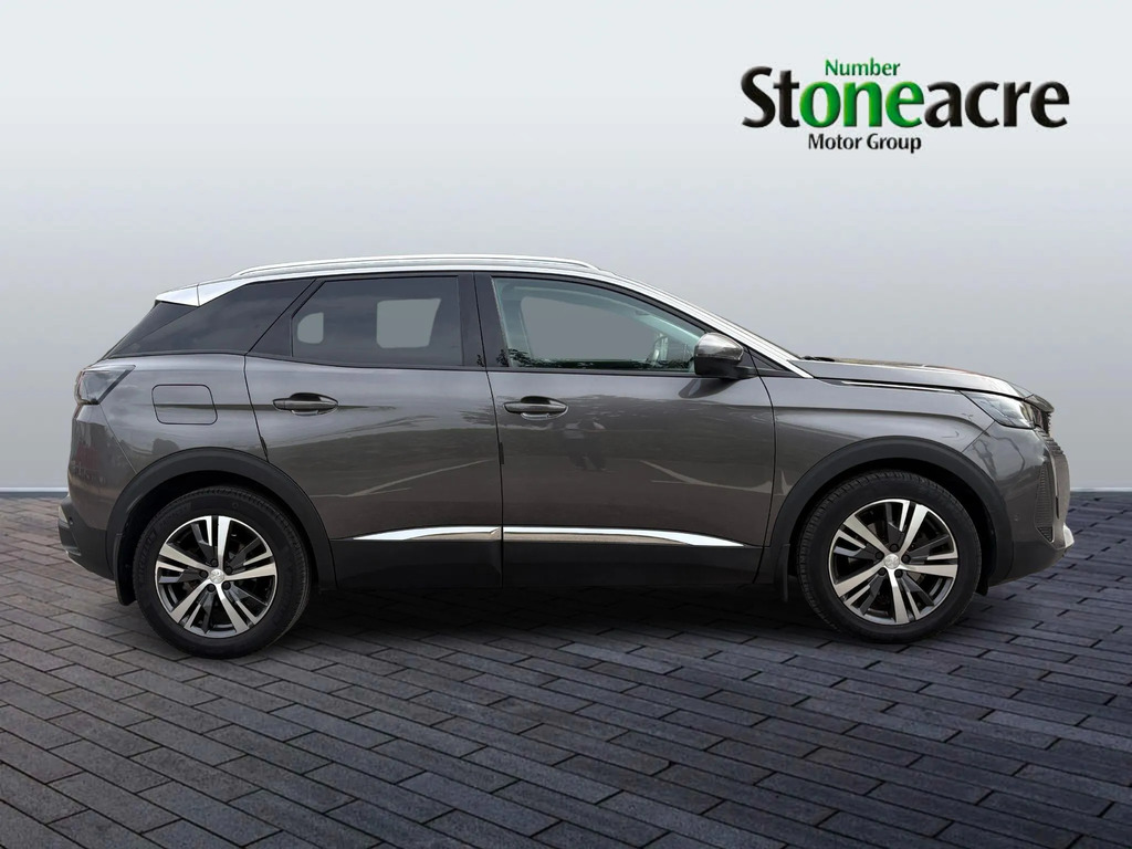 Peugeot 3008 1.2 Puretech Allure Premium Eat8 #2