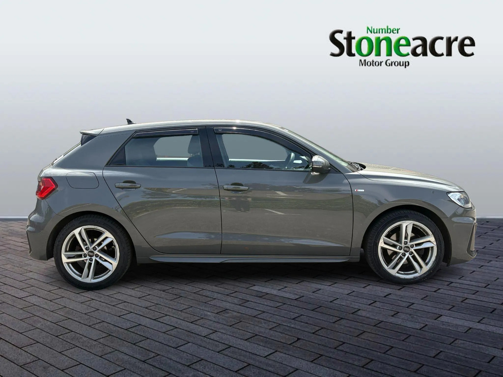 Audi A1 1.0 Tfsi 30 S Line Sportback S Tronic E #2