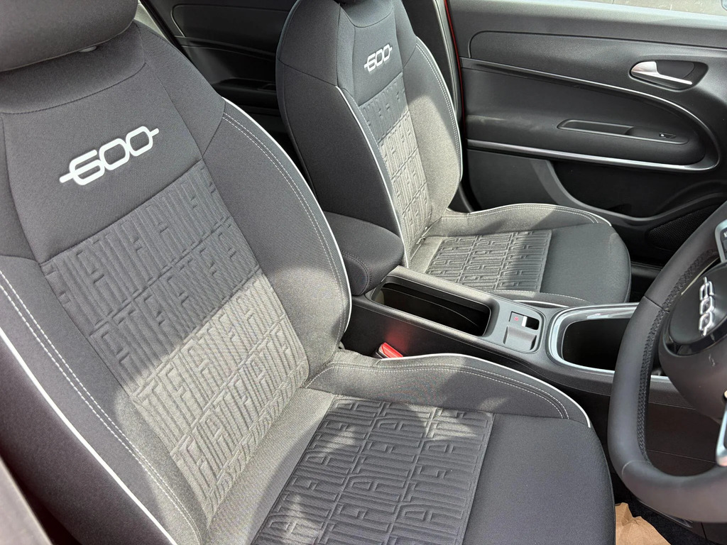 Fiat 600 1.2 Mild Hybrid Green #11