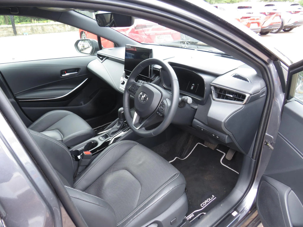 Toyota Corolla 1.8 Hybrid Excel Cvt White #11