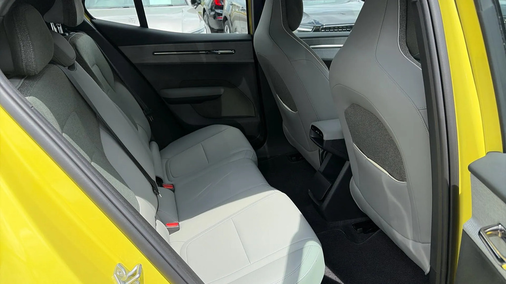 Volvo EX30 200Kw Sm Extended Range Plus 69Kwh  #6