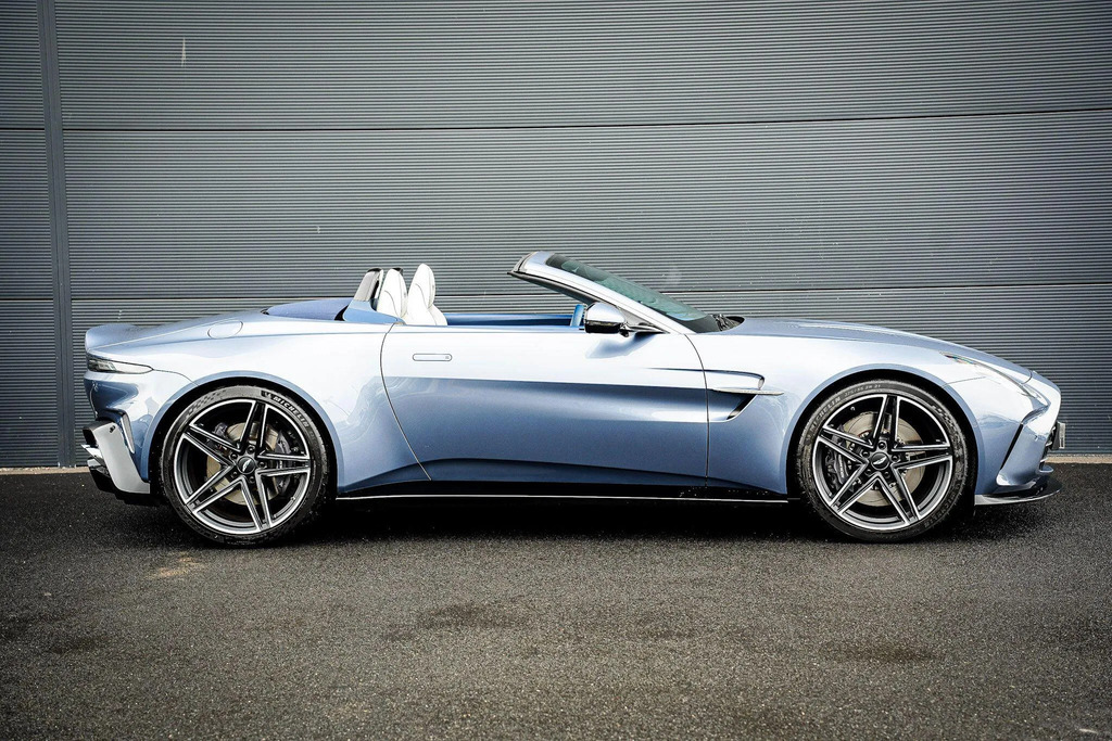 Aston Martin Vantage 4.0 V8 Roadster Euro 6 #6