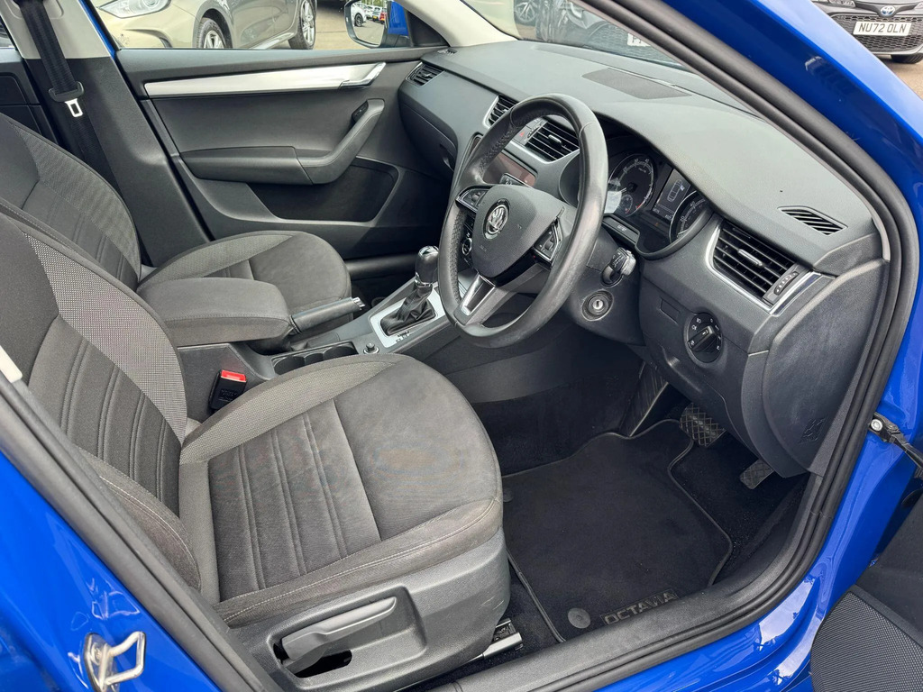 Skoda Octavia Hatchback 1.5 Tsi 150Pssportline Act Dsg  #11