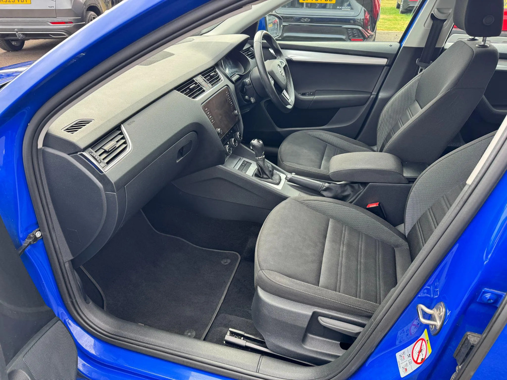 Skoda Octavia Hatchback 1.5 Tsi 150Pssportline Act Dsg  #14