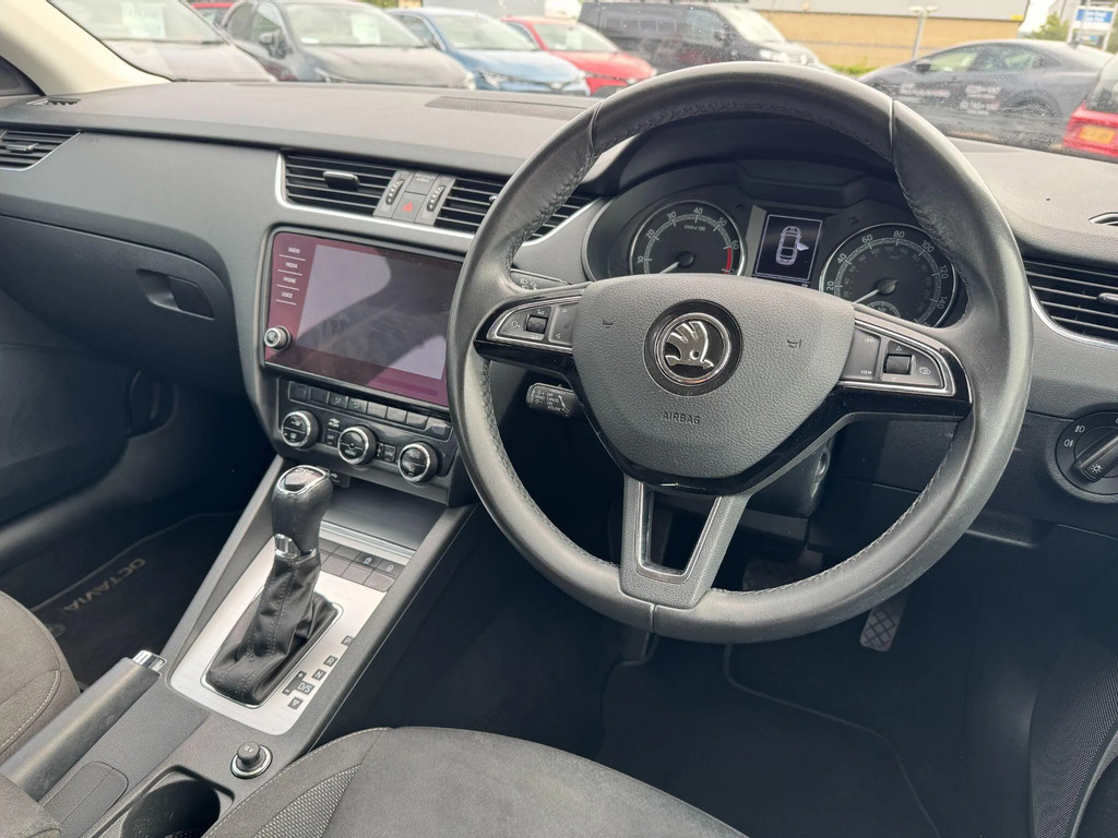 Skoda Octavia Hatchback 1.5 Tsi 150Pssportline Act Dsg  #16