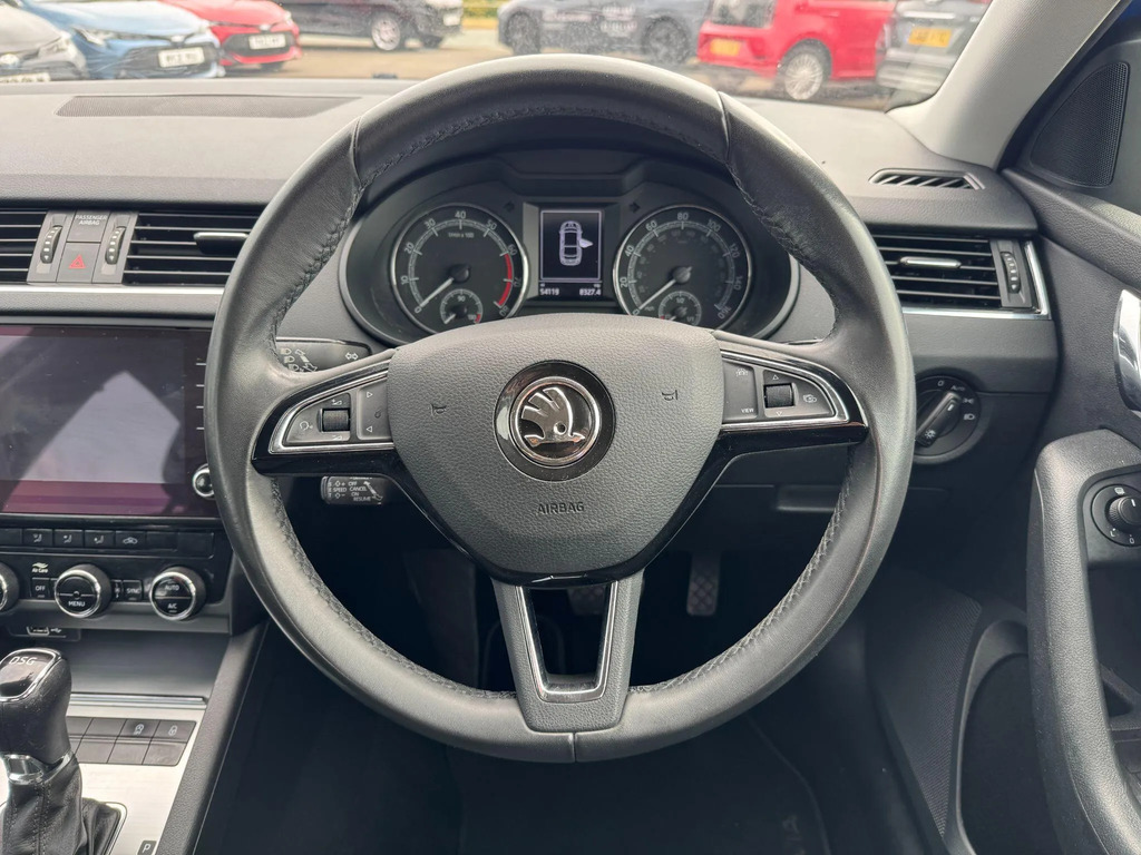Skoda Octavia Hatchback 1.5 Tsi 150Pssportline Act Dsg  #17