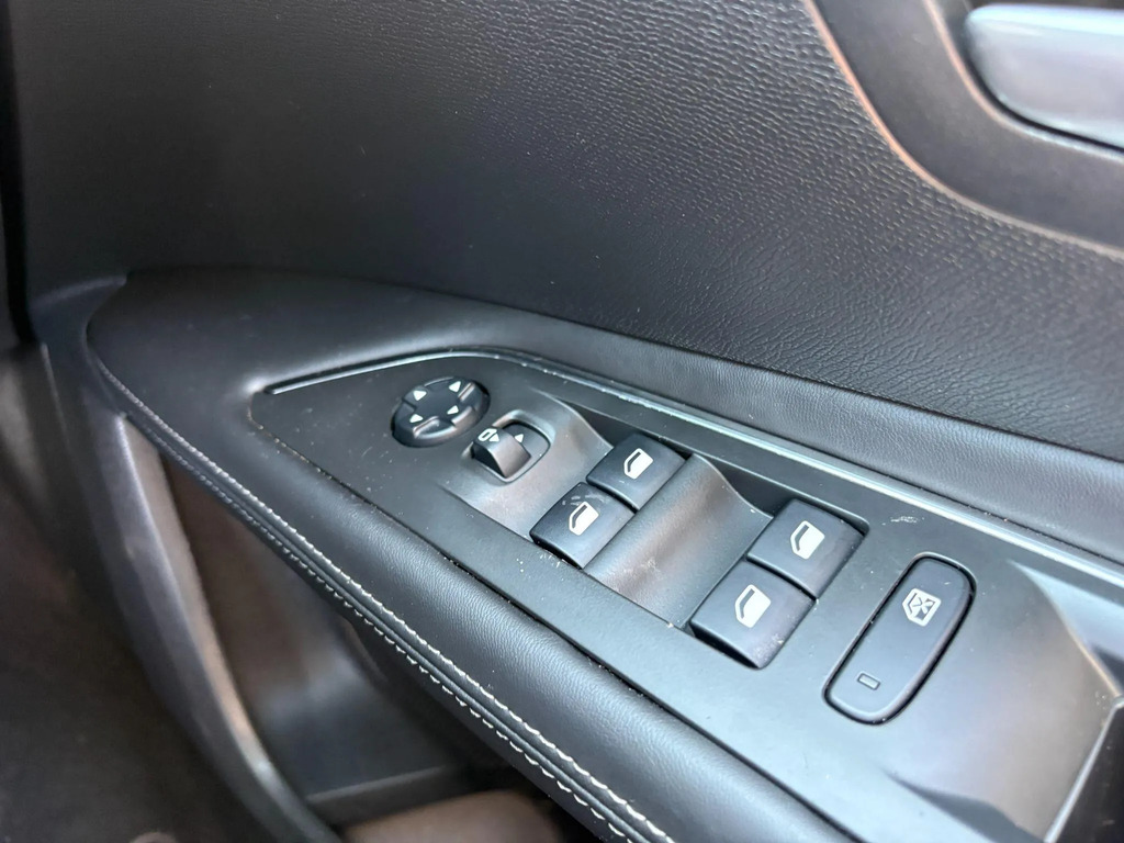 Peugeot 3008 Allure Black #13