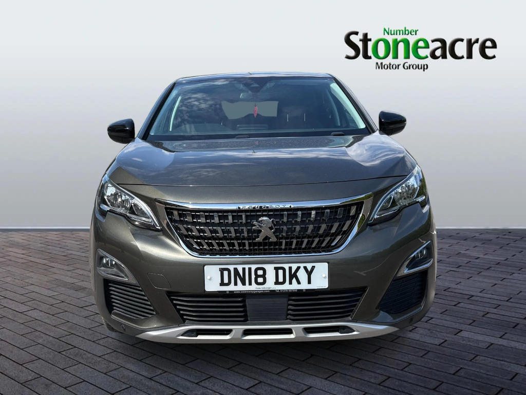 Peugeot 3008 1.2 Puretech Allure Suv #2