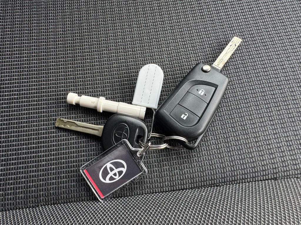 Toyota Aygo 1.0 Vvt-i X-play X-shift White #19