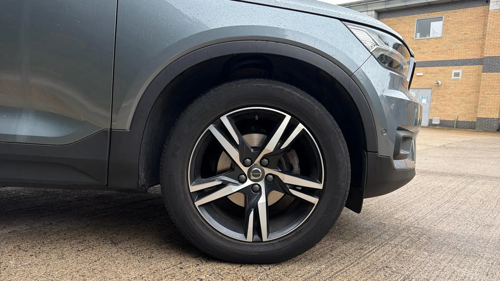 Volvo XC40 2.0 D4 190 Inscription Pro Awd Geartronic Es Grey #9