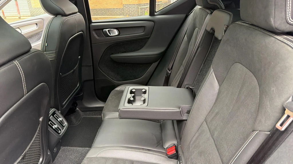 Volvo XC40 2.0 D4 190 R Design Awd Geartronic #13