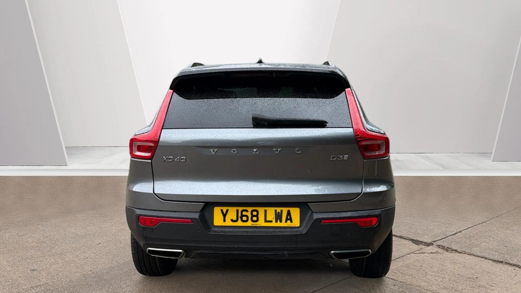 Volvo XC40 2.0 D3 R-design Euro 6 Ss #3