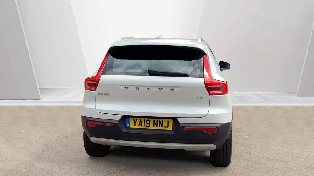 Volvo XC40 1.5 T3 Momentum Pro Euro 6 Ss #6