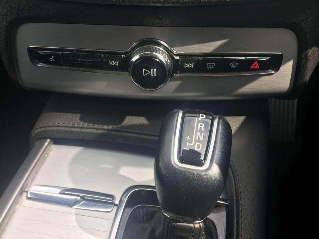 Volvo XC90 2.0 D5 Momentum Awd Geartronic Black #21