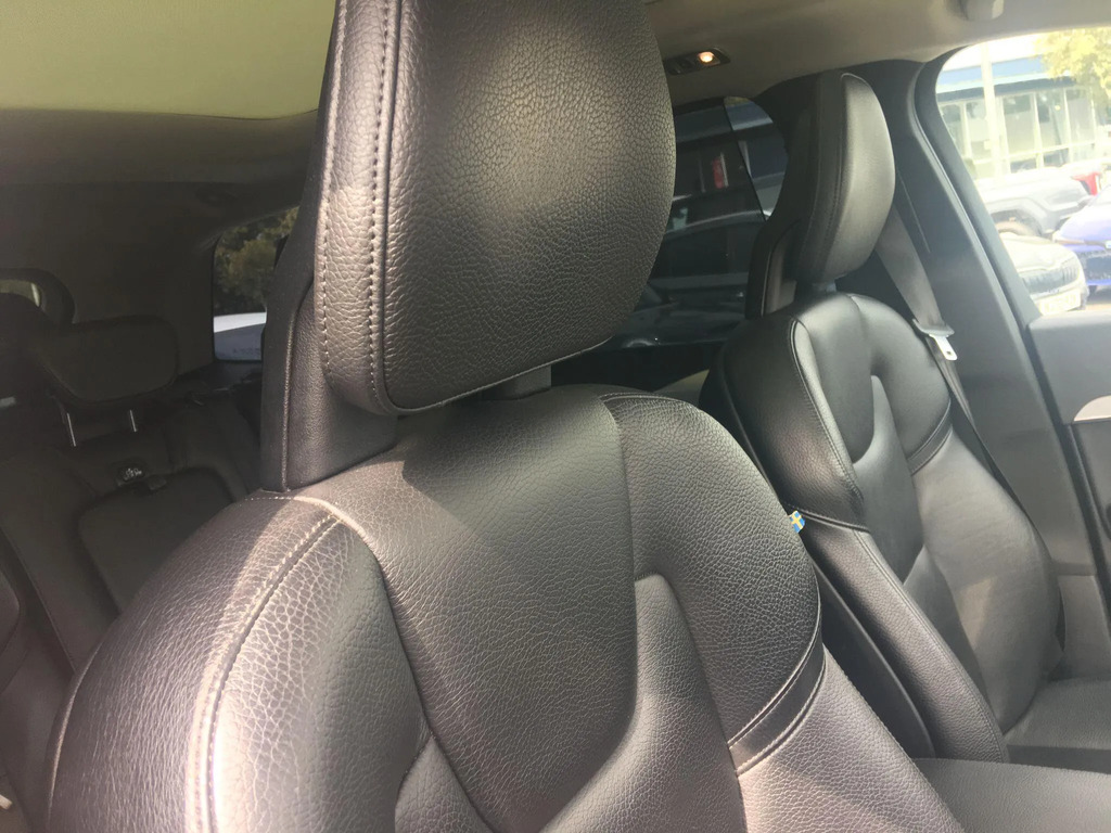 Volvo XC90 2.0 D5 Momentum Awd Geartronic Black #34