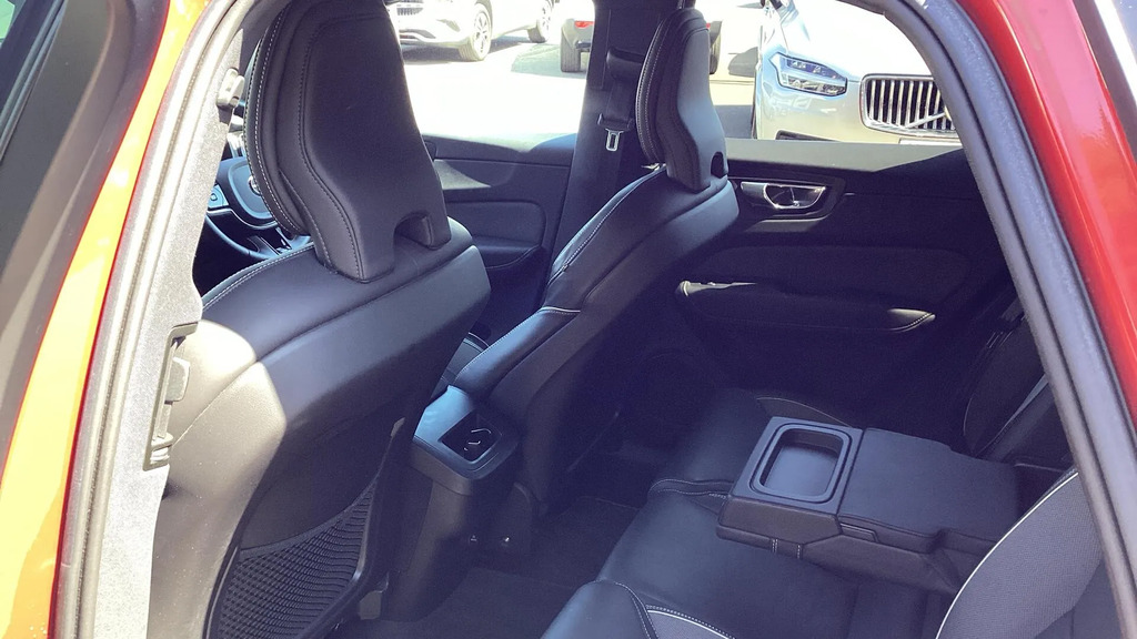 Volvo XC60 Volvo R-design T8 Phev Awd Grey #39