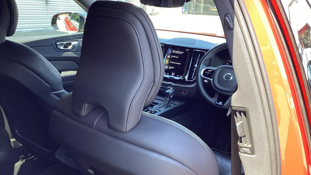 Volvo XC60 Volvo R-design T8 Phev Awd Grey #32