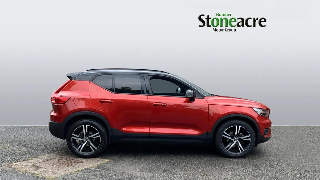 Volvo XC40 Suv #3